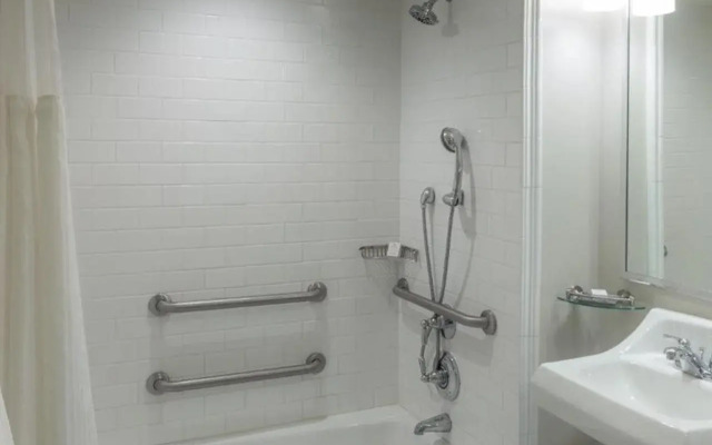 Portola Hotel & Spa at Monterey Bay