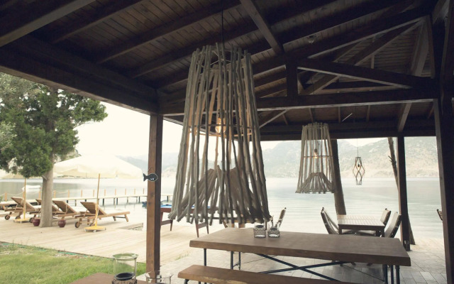 Vira Demir Boutique Hotel & Beach