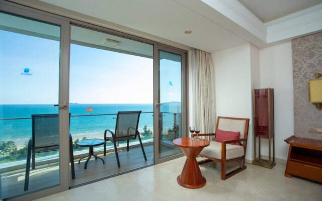 Sanya Seacube Holiday Hotel