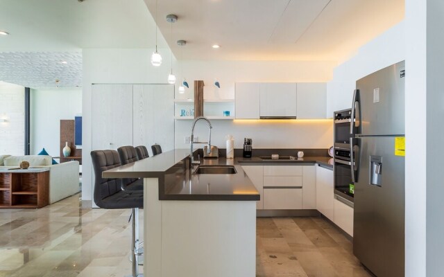 Oc531- Oceana 2 Bedroom Ocean View Penthouse Apts