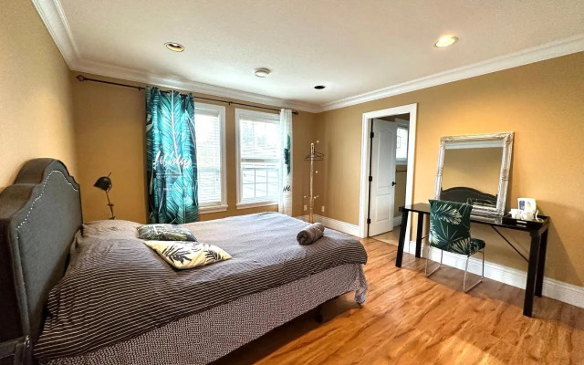 Vancouver Luxury Homestay