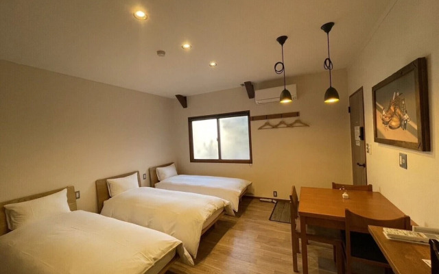 cafe & stay CASTANA