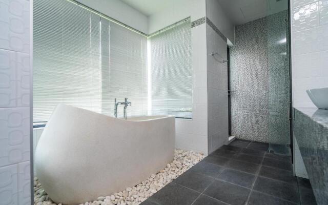 Diamond VIP villas by Lofty
