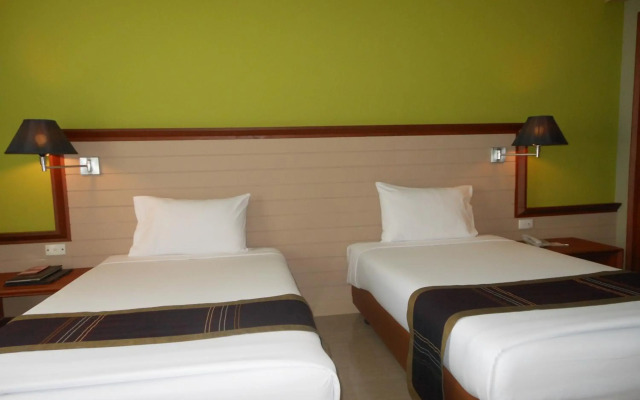 Long Beach Cha-Am Hotel