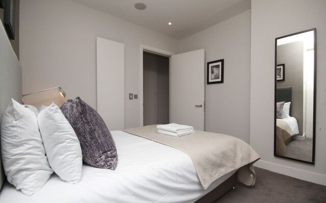 Pearse Street Luxury Suite