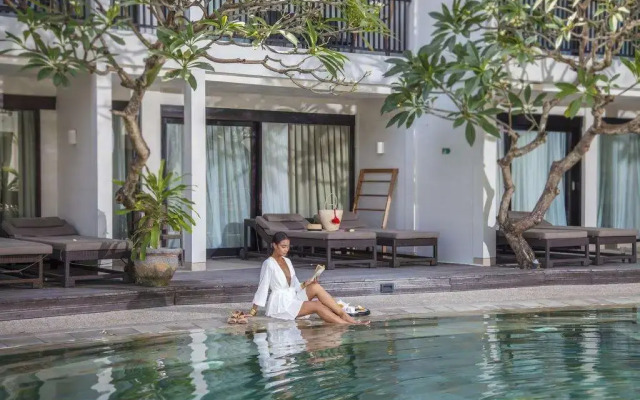 Away Bali Legian Camakila