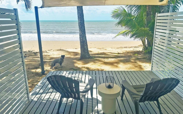 Ellis Beach Oceanfront Bungalows