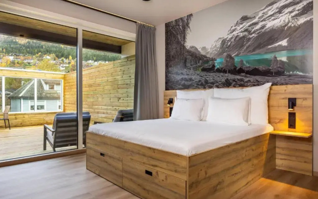 Stryn House - Hotel & Apartments