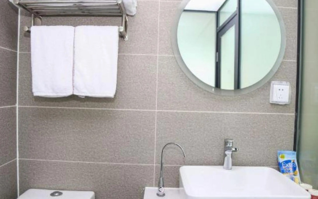 Grace Inn Hotel (Weifang High-Speed Railway North Station)