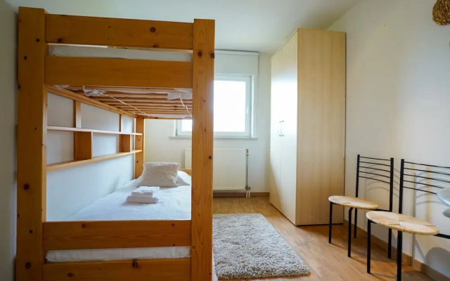 Spacious Apartment With Sea Views