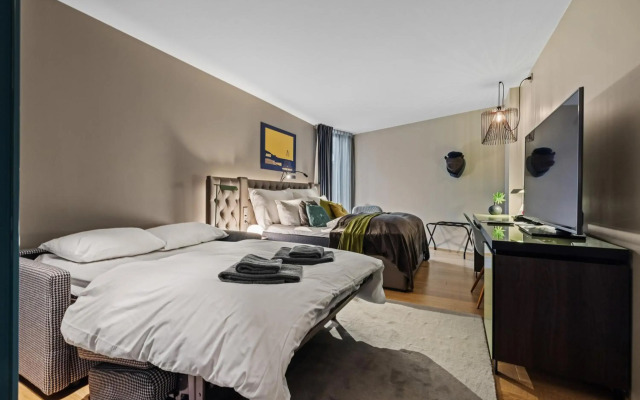 Clarion Hotel The Hub