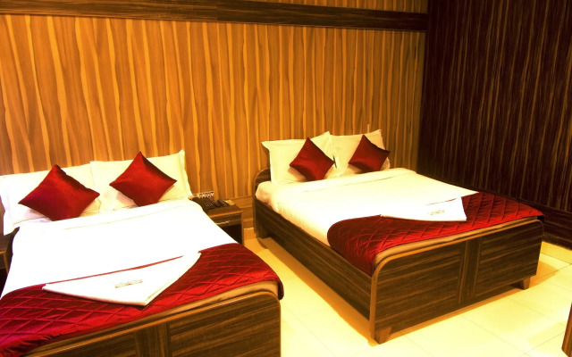 Jjs Park Inn