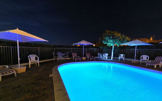 Relais Saint Roch Rest. La Petite Maison