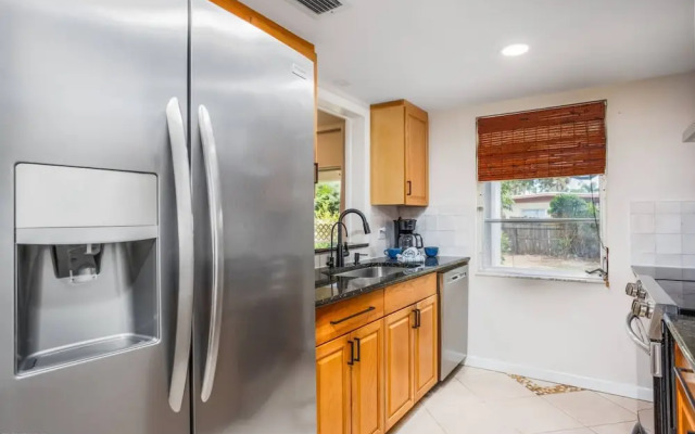 Nokomis Home Close to Beach