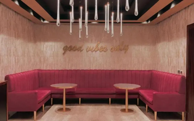 Palm Boutique Hotel