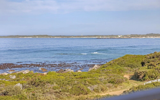 Blueview on Silversand