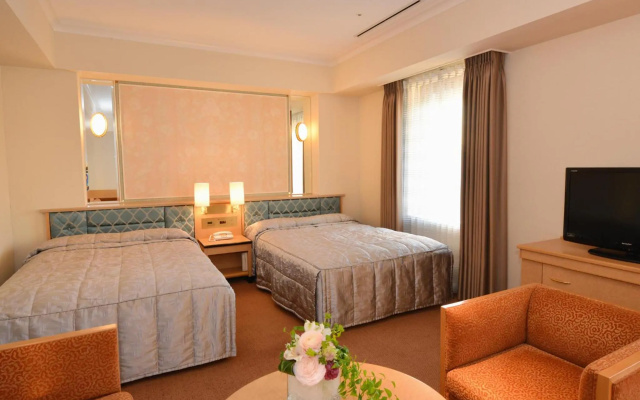 Kobe Marriott Hotel – Guest Rooms – Kobe