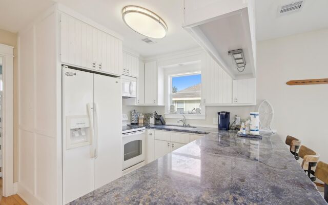 Discovery Bayhouse