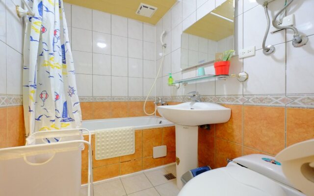 Happyhouse Service Apartment