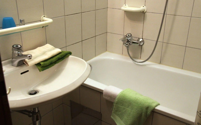 CheckVienna Edelhof Apartments