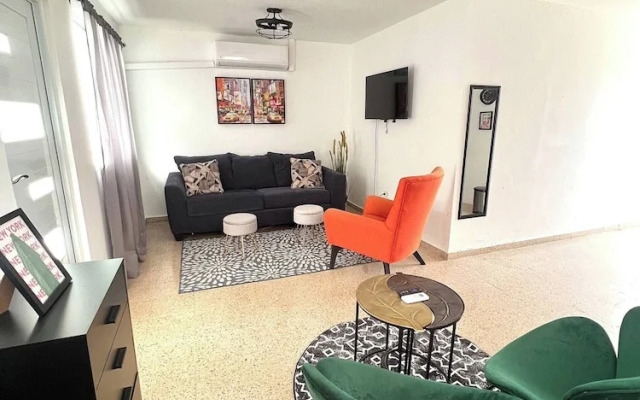 Garden Studio With Yard Space Near Mall & Airport