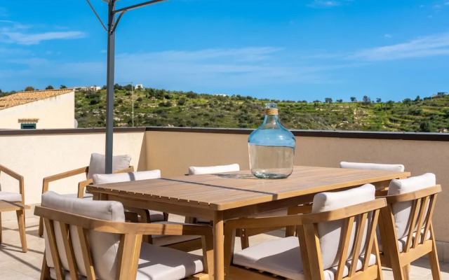 Casa Verga con Terrazza by Wonderful Italy