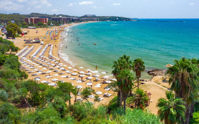 Utopia Beach Club