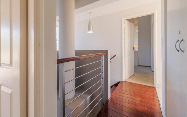 Waterfront Cottage B3