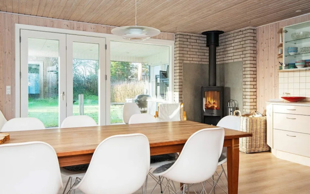 6 Person Holiday Home in Ansager