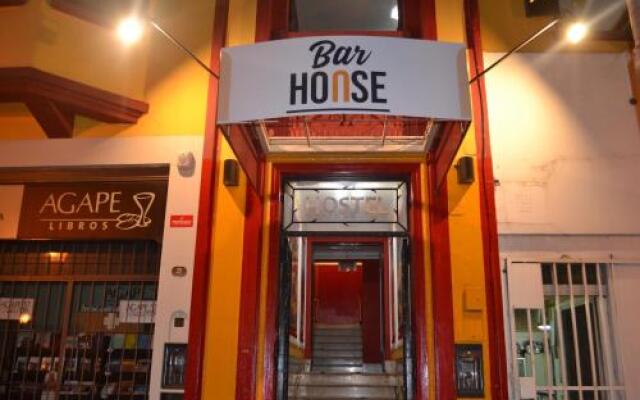 Hostel BarHouse