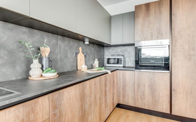 Sanders Crystal 1 - Large 4-bdr Penthouse With Shared Pool