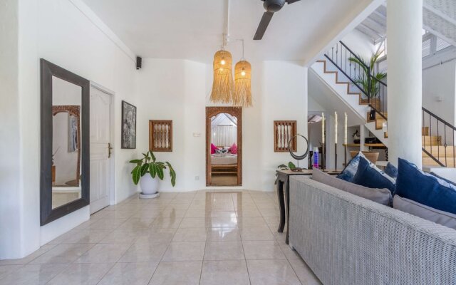 Villa Alor