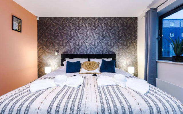 Impeccable 2-bed Apartment in Liverpool