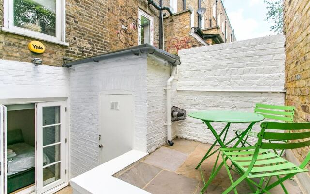 Lovely 1 Bedroom Home W/patio - 4 Guests!
