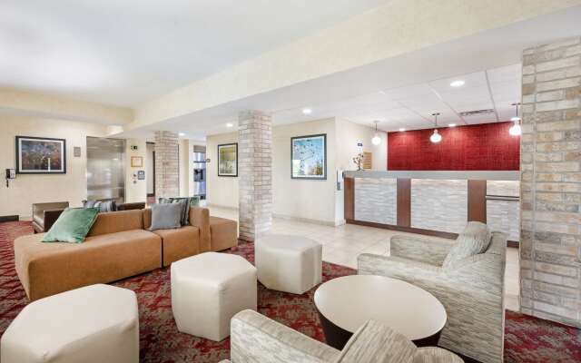 Best Western Plus Howe Inn