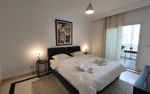 The Perfect Flat Sea Side Central Luxurious