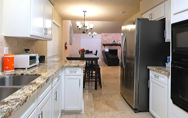 4Bdrm 2Bath 4Beds - Richmond