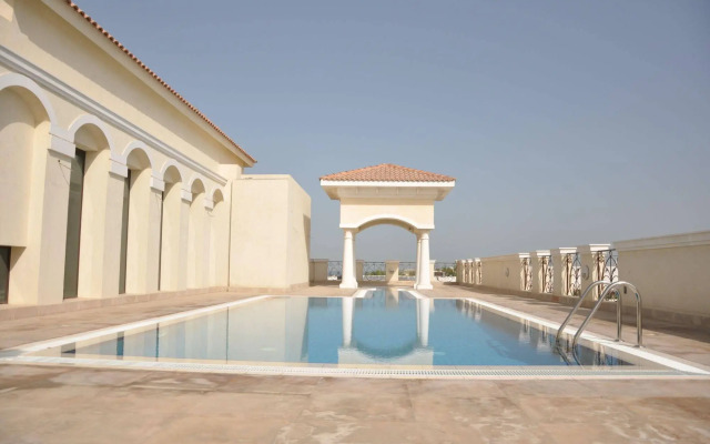 Beach Hotel Apartment