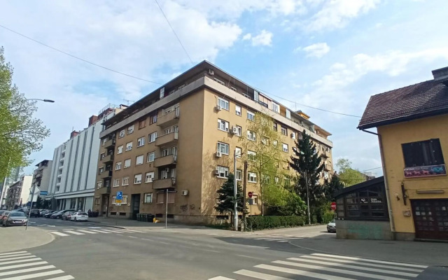 Poet's Street Apartment