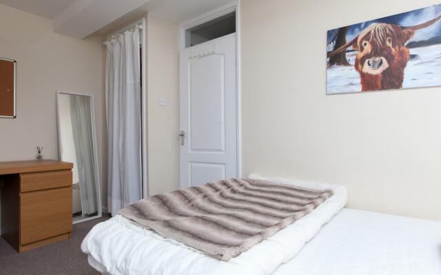 Festival Flat for 4 Overlooking Arthur's Seat