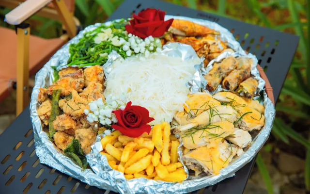 SaPa Village Retreat - Dine & Coffee