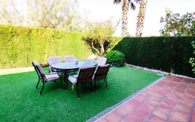 Bajo con Acceso Directo a la Piscina MSJ70