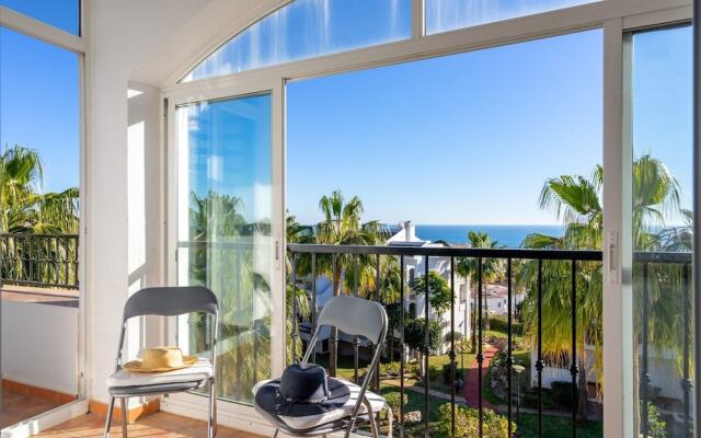 Lovely Apartment With View And Pool Ref 127