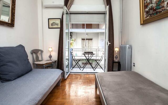 Gorgeous 2 bedrooms apt at Exarcheia