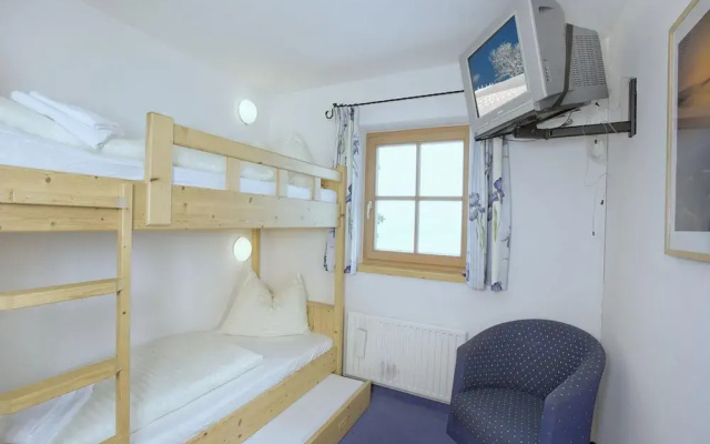 Chalet in Austria Near Ski Bus and Sauna