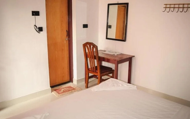 Raja Hotel