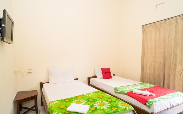 RedDoorz Near Kampus 3 UTY  Yogyakarta