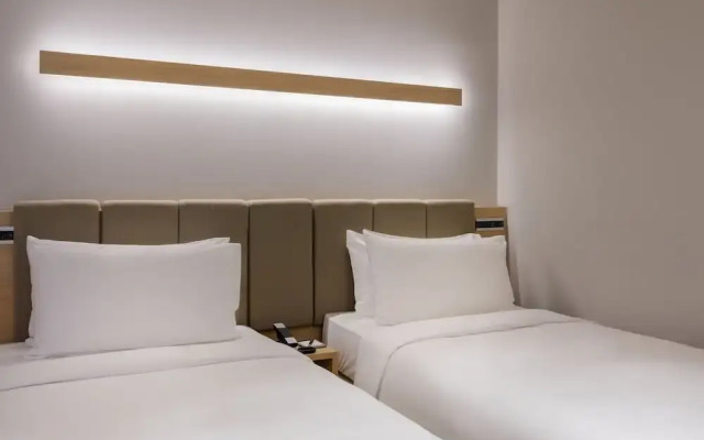 Nishitetsu Hotel Croom Bangkok Silom