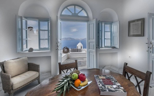 Aigialos Luxury Traditional Houses