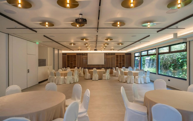Emmantina Hotel